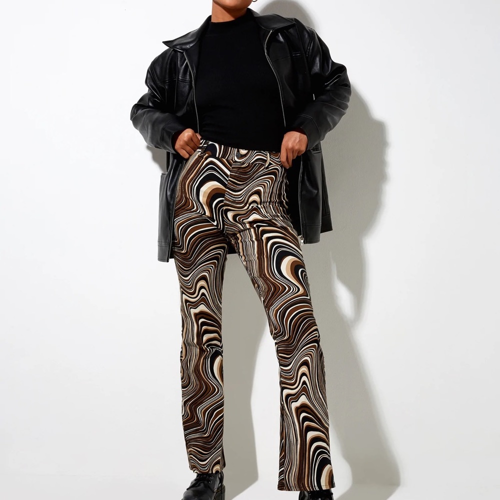Motel Rocks Zoven Flared Jeans 70s Ripple - Picture 2 of 9